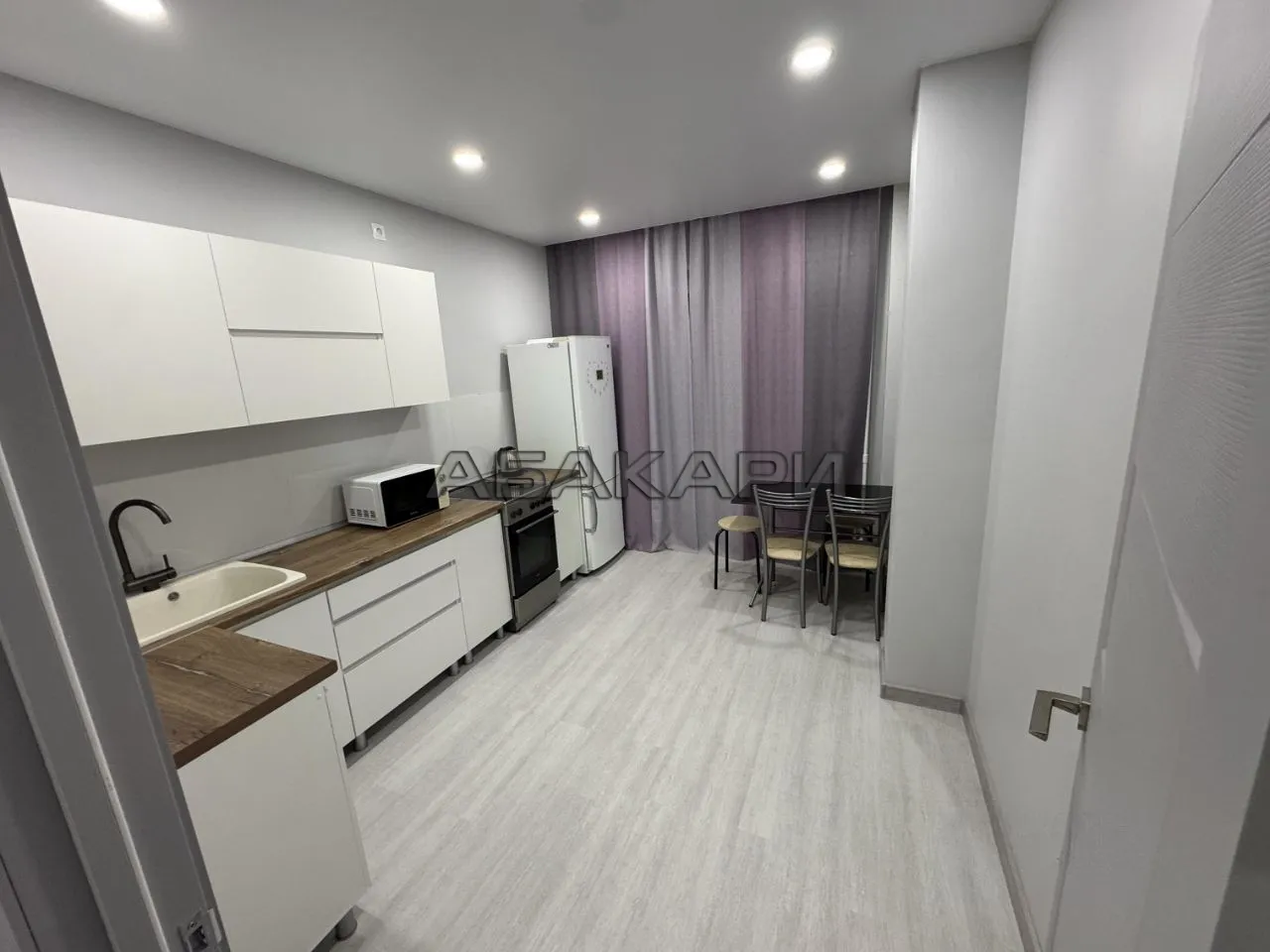 1-комнатная Ленинградская улица, 10  за 27000 руб/мес фото 2