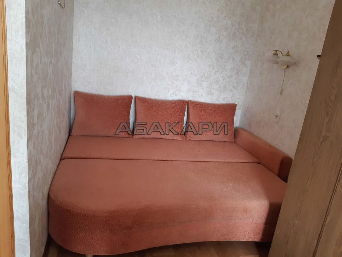 1-комнатная улица Анатолия Гладкова, 14  за 28000 руб/мес фото 3