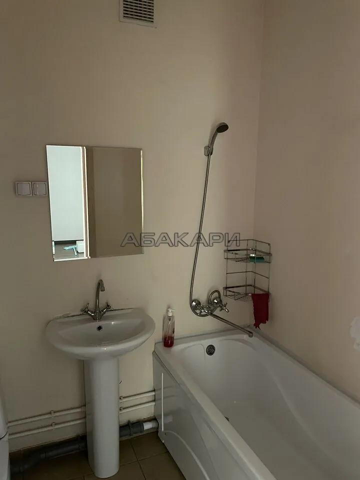 1-комнатная Апрельская улица, 1  за 25000 руб/мес фото 3