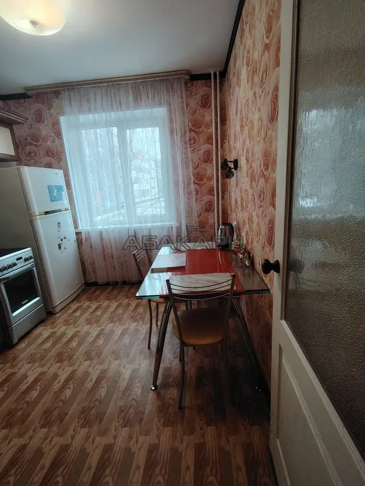 1-комнатная улица Батурина, 5Д  за 31000 руб/мес фото 2