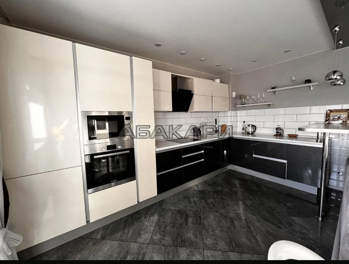 3-комнатная улица Борисова, 26  за 65000 руб/мес фото 2