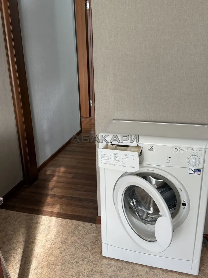 1-комнатная улица Декабристов, 40  за 28000 руб/мес фото 3