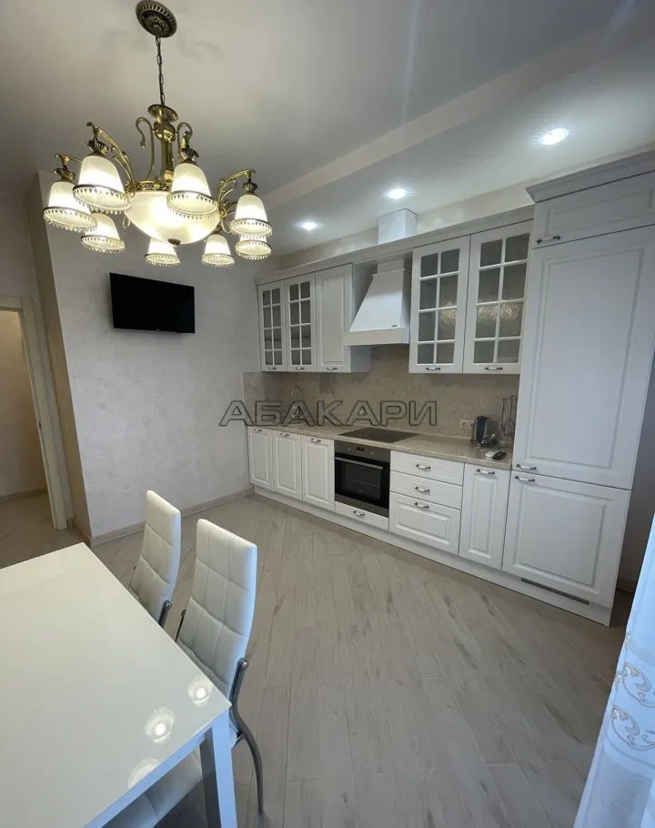 1-комнатная улица Петра Ломако, 6  за 44000 руб/мес фото 3