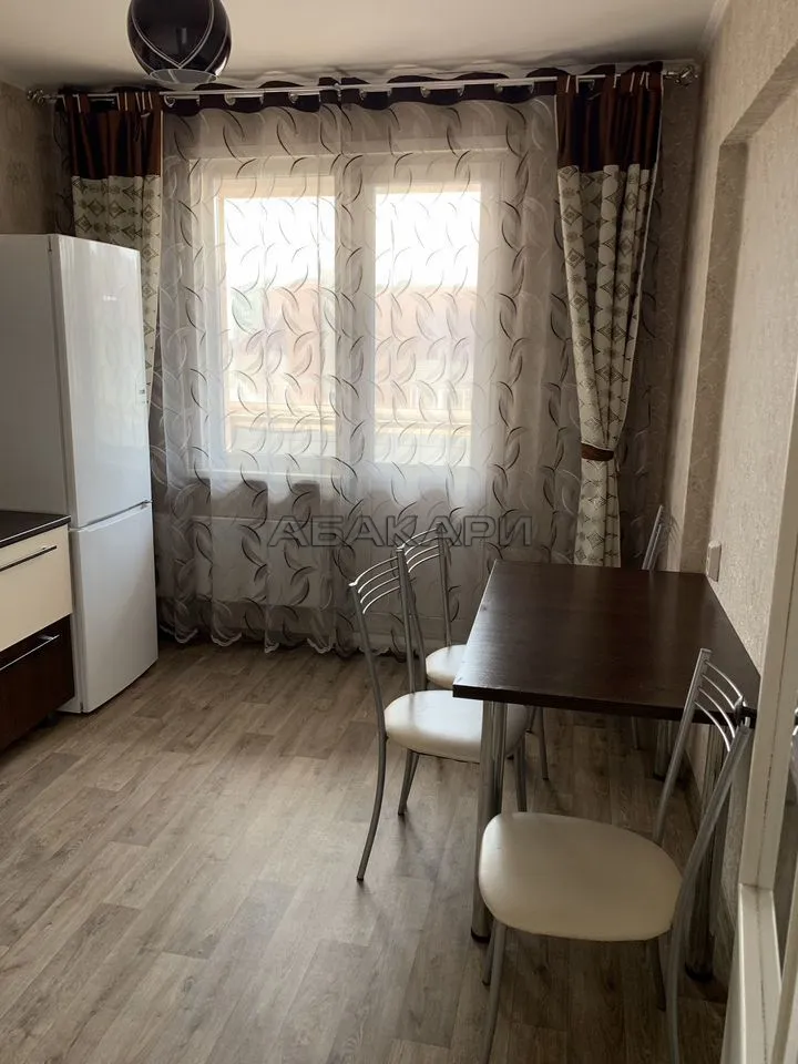 1-комнатная улица 9 Мая, 63  за 35000 руб/мес фото 2
