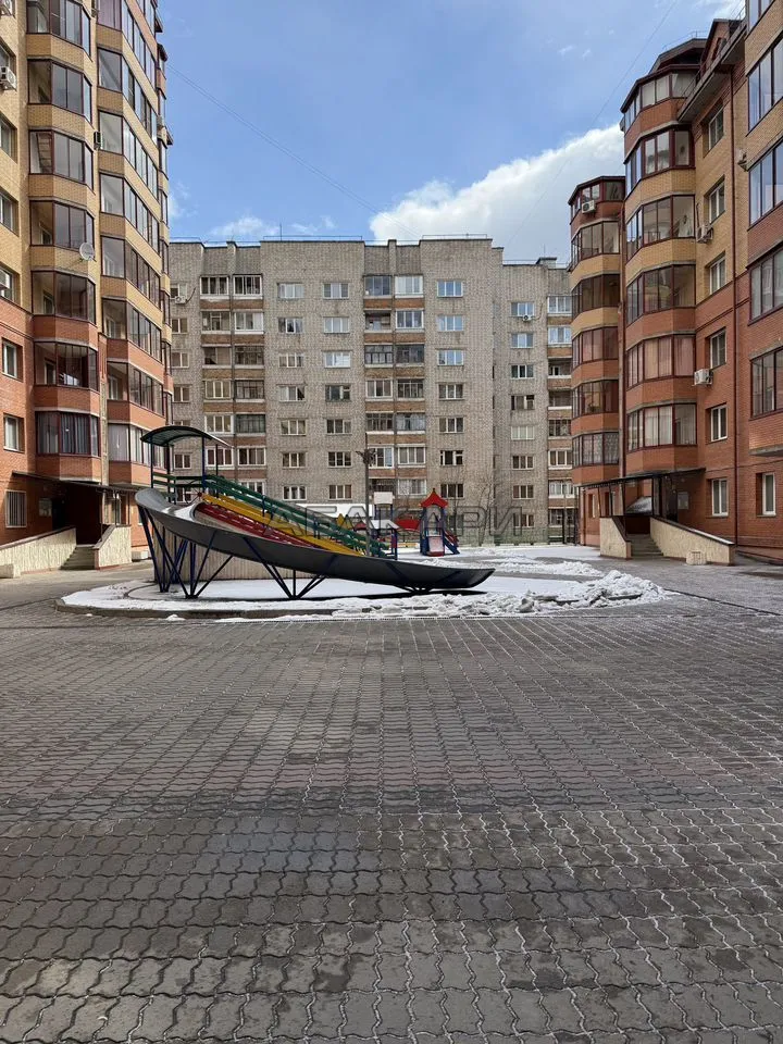 1-комнатная улица Белопольского, 2А за 25000 руб/мес фото 3 1-комнатная улица Белопольского, 2А за 25000 руб/мес фото 3