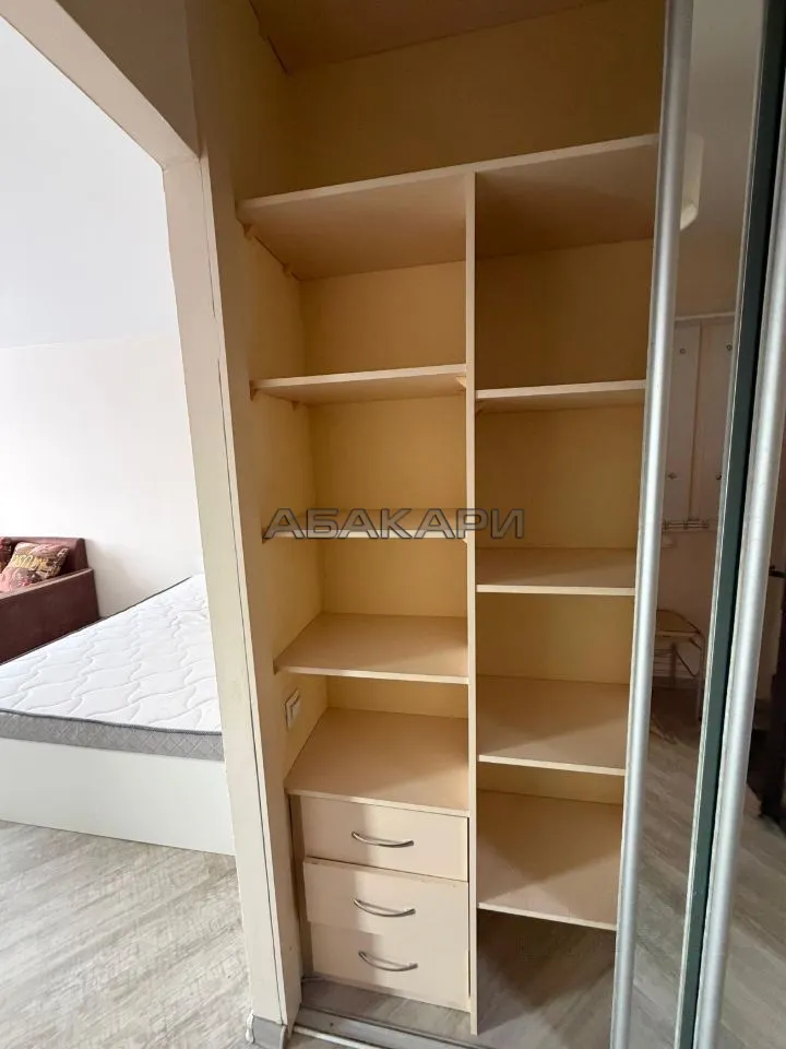 студия улица Шахтёров, 66  за 35000 руб/мес фото 1