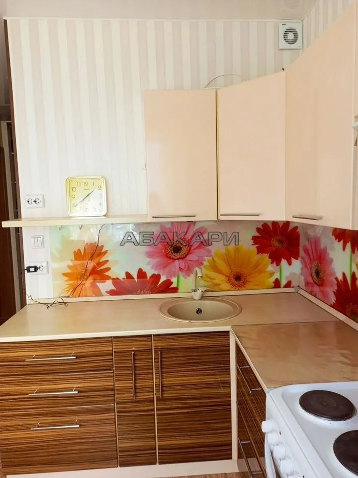2-комнатная улица Урванцева, 16  за 39000 руб/мес фото 2
