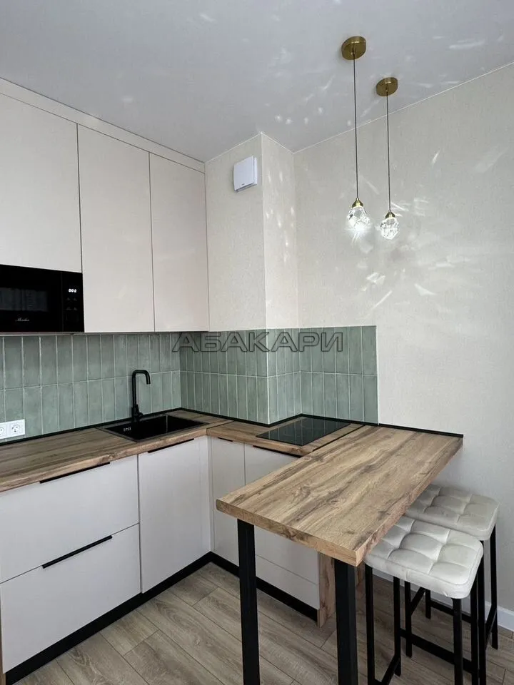 студия улица Чернышевского, 110  за 38000 руб/мес фото 1