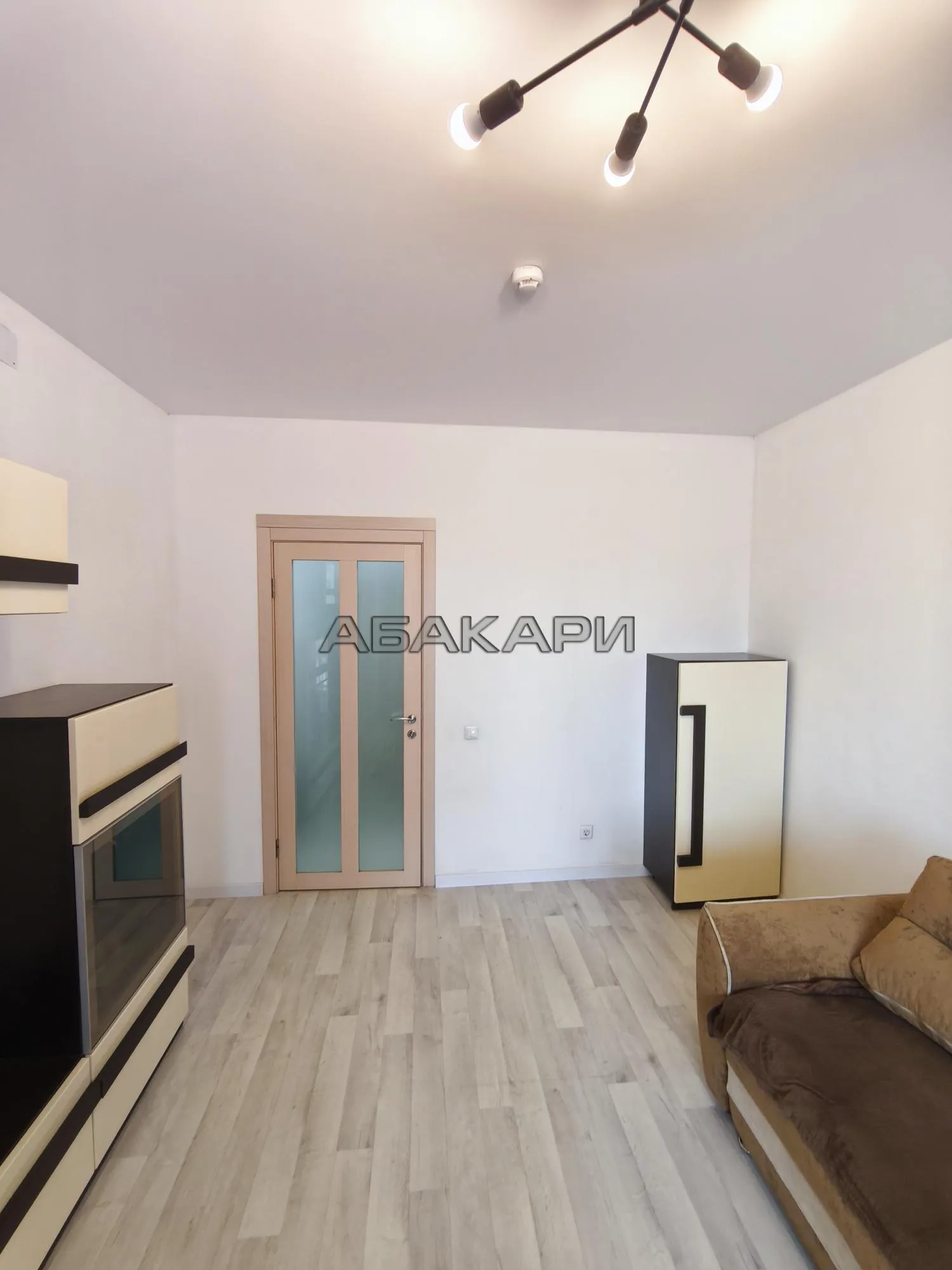 1-комнатная Апрельская улица, 5И  за 27000 руб/мес фото 5