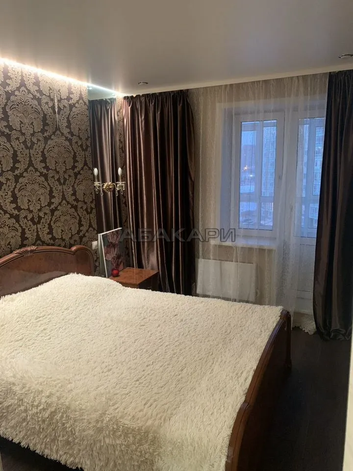 3-комнатная улица Молокова, 12  за 50000 руб/мес фото 3