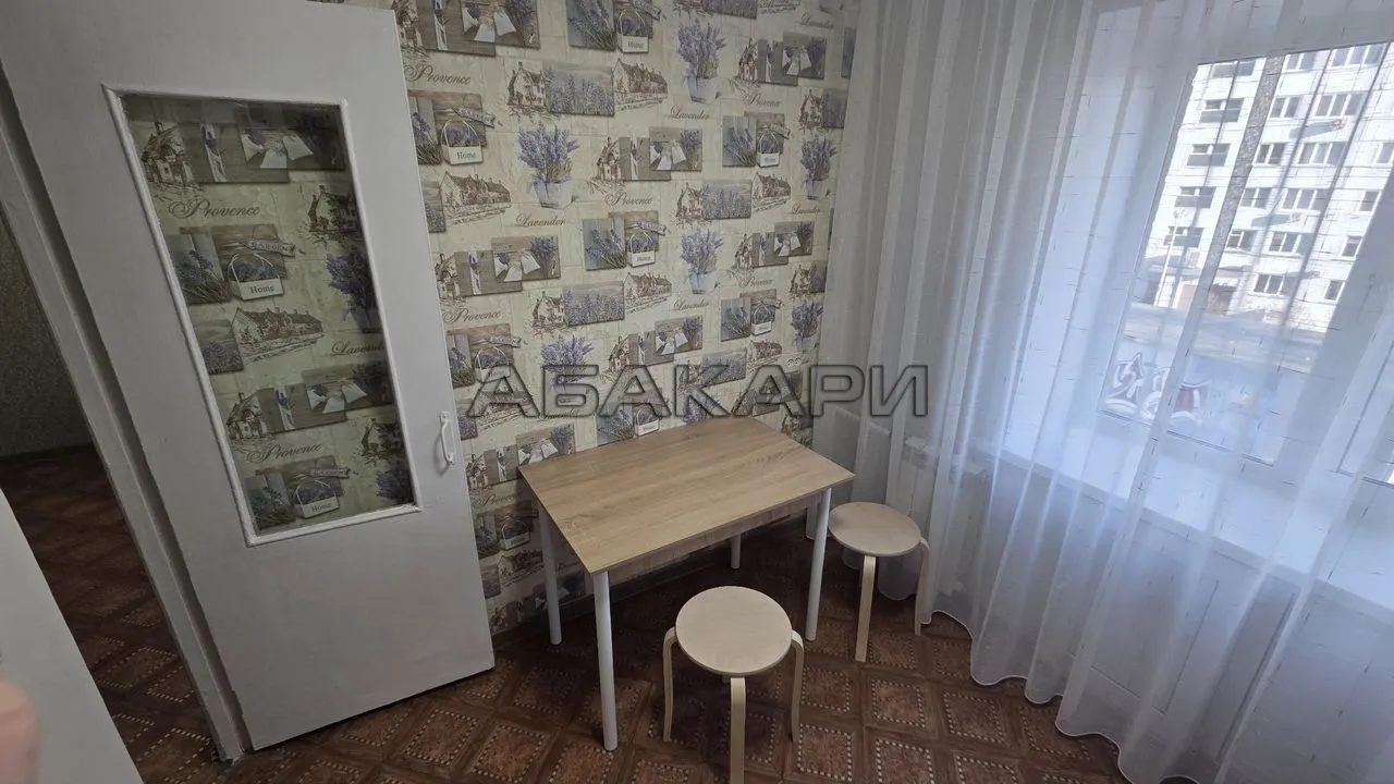 1-комнатная улица Урицкого, 24  за 35000 руб/мес фото 3