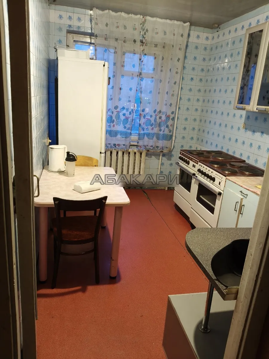 3-комнатная Северный проезд, 14  за 36000 руб/мес фото 1
