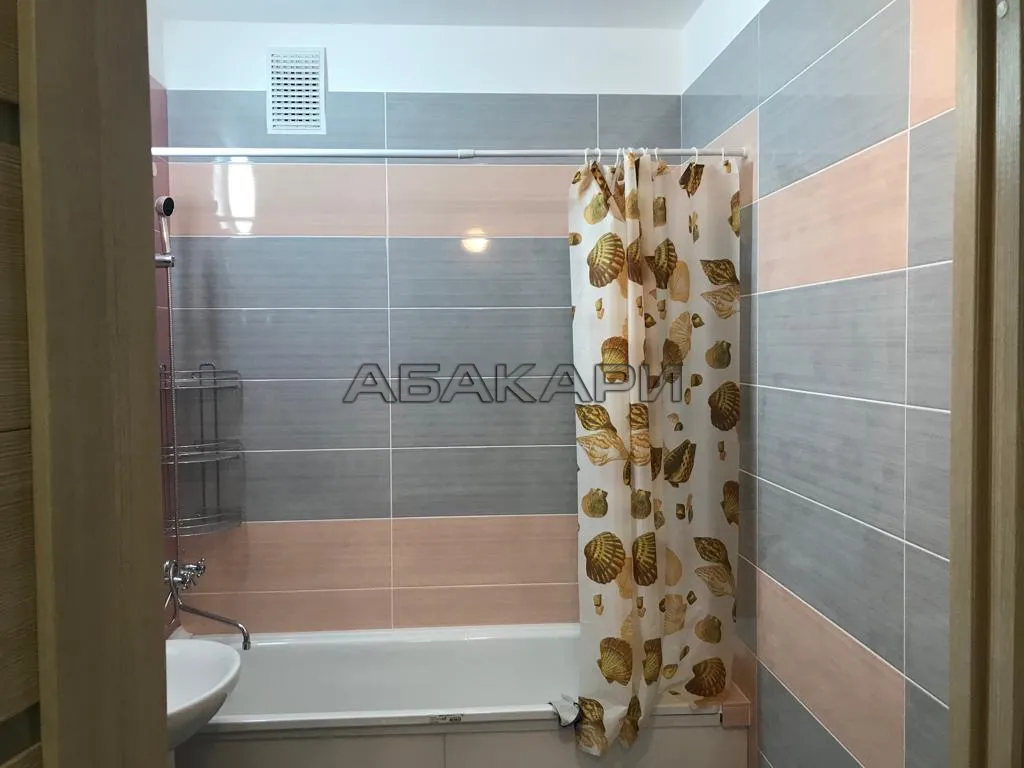 2-комнатная Высотная улица, 2В/1  за 33000 руб/мес фото 12