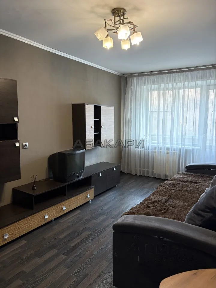 1-комнатная Парашютная улица, 68  за 24000 руб/мес фото 1