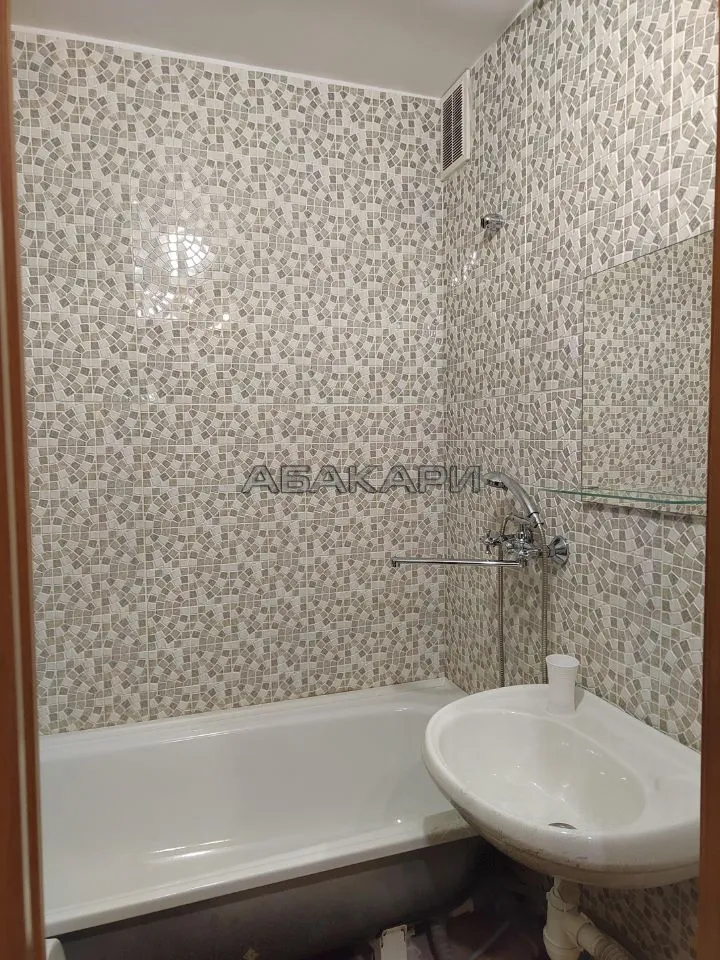 1-комнатная улица Серова, 10  за 30000 руб/мес фото 7