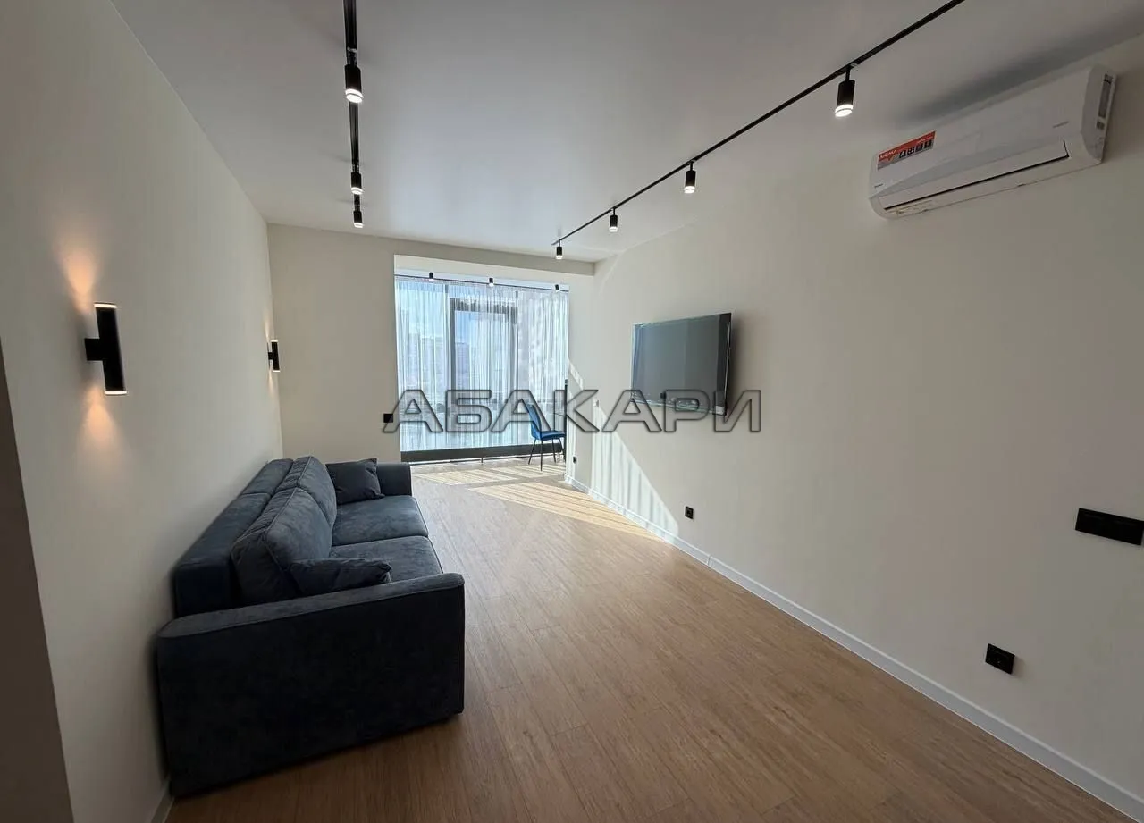 3-комнатная улица Авиаторов, 18  за 80000 руб/мес фото 5
