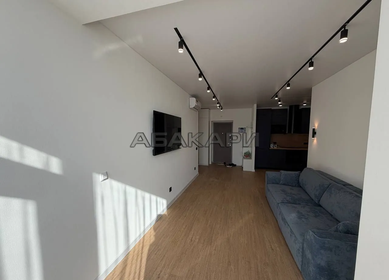 3-комнатная улица Авиаторов, 18  за 80000 руб/мес фото 6