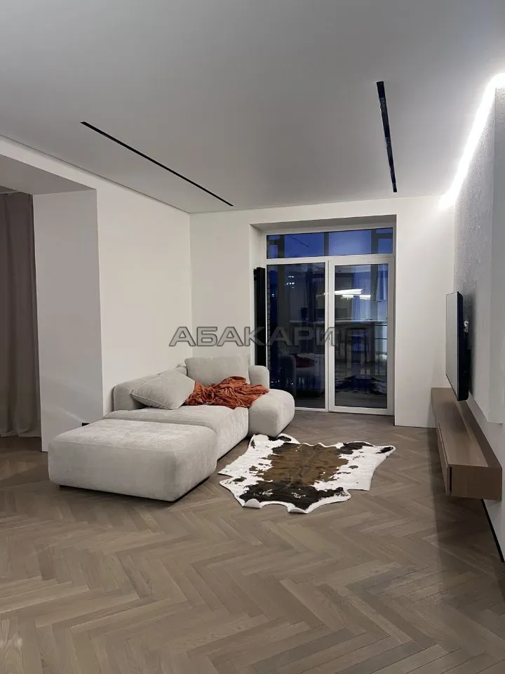 2-комнатная улица Авиаторов, 32  за 110000 руб/мес фото 8