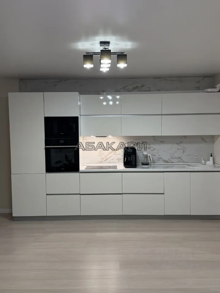 2-комнатная улица Петра Ломако, 14  за 60000 руб/мес фото 3