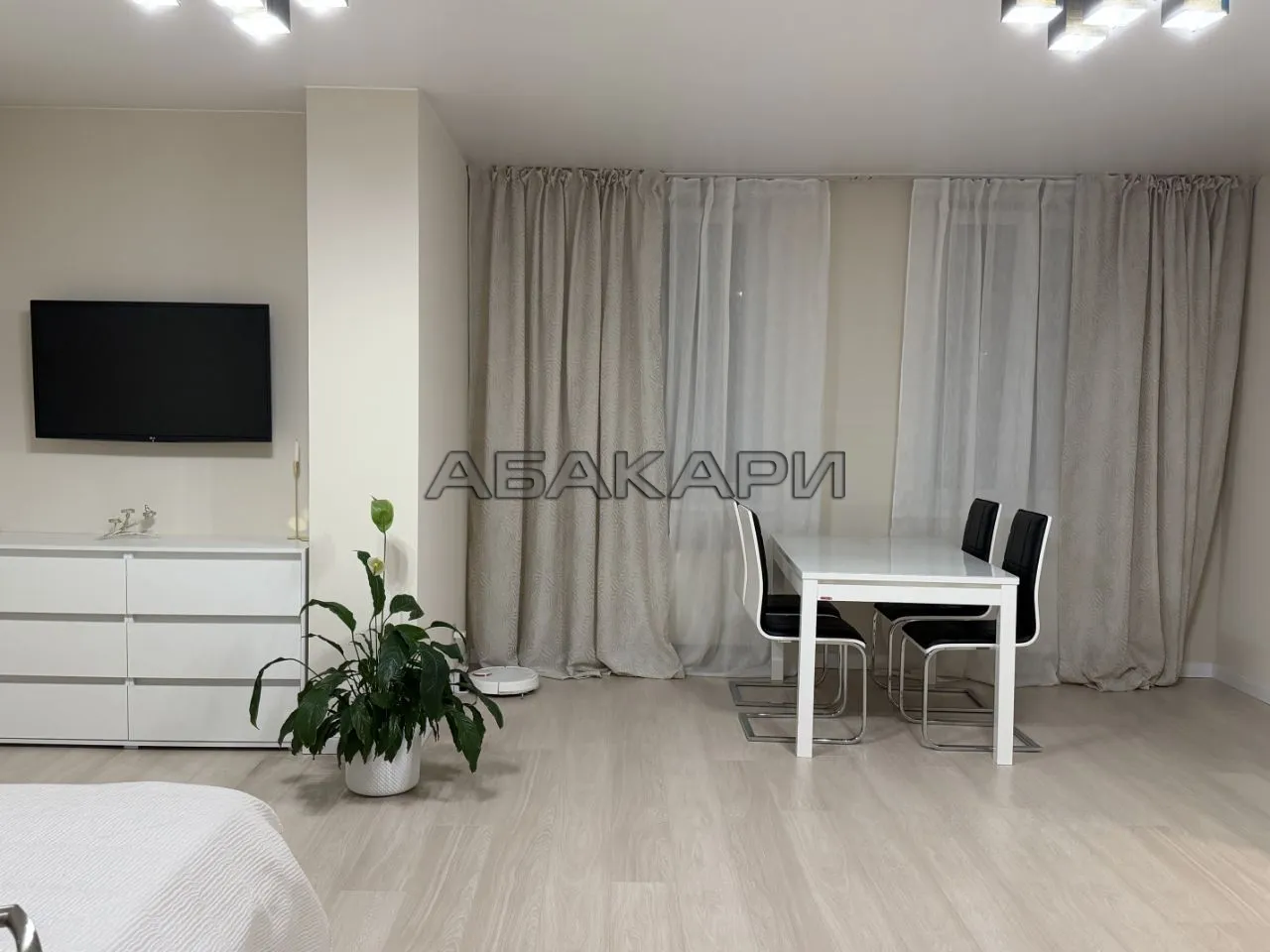 2-комнатная улица Петра Ломако, 14  за 60000 руб/мес фото 10