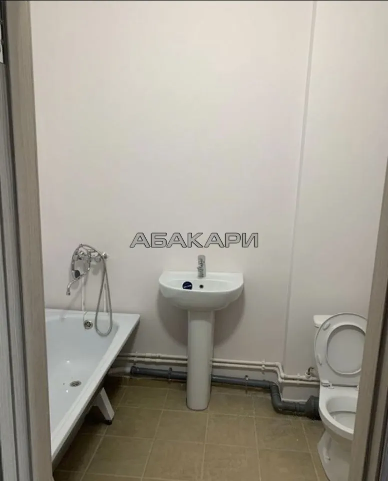 1-комнатная улица Александра Матросова, 40  за 25000 руб/мес фото 3