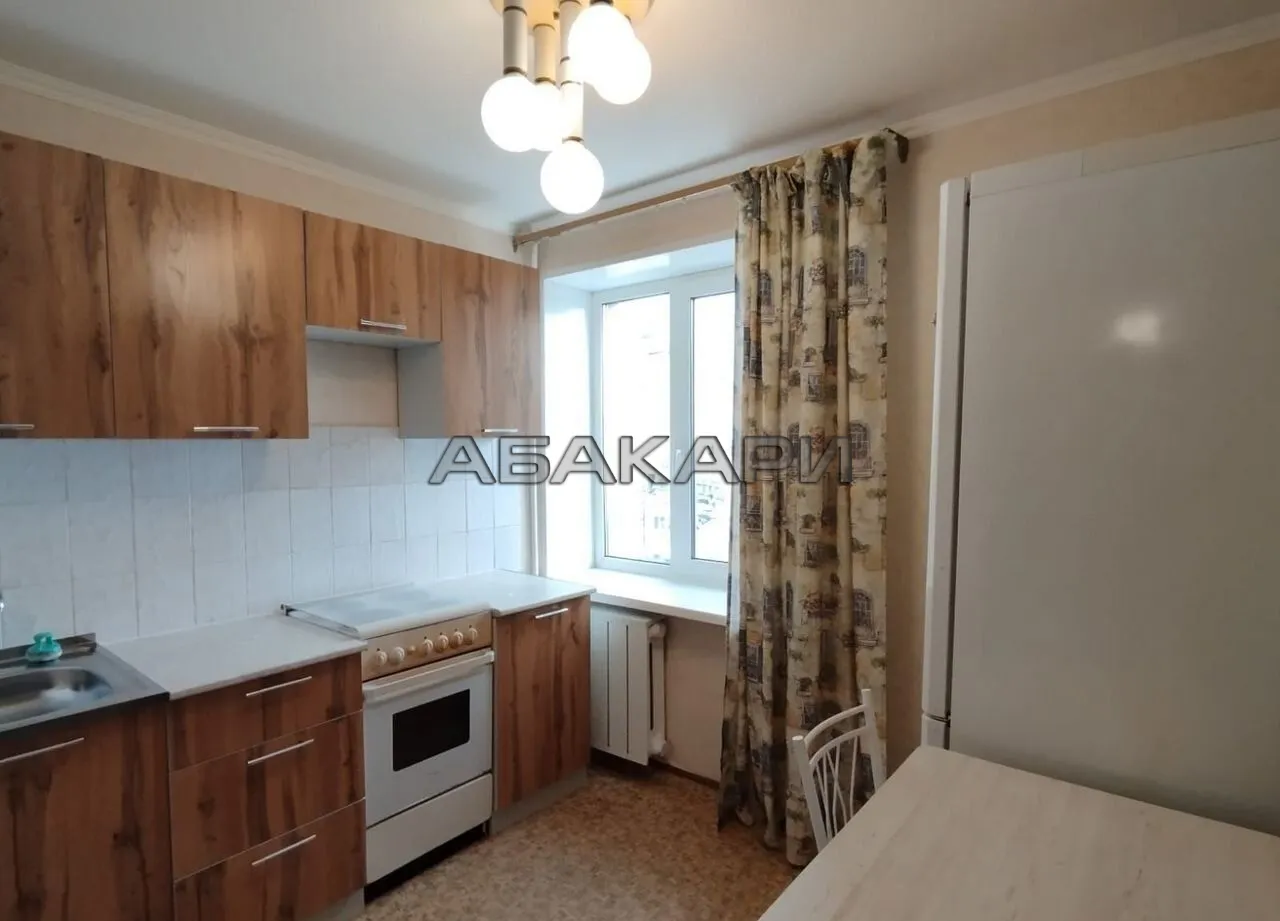 1-комнатная улица Александра Матросова, 4  за 27000 руб/мес фото 1