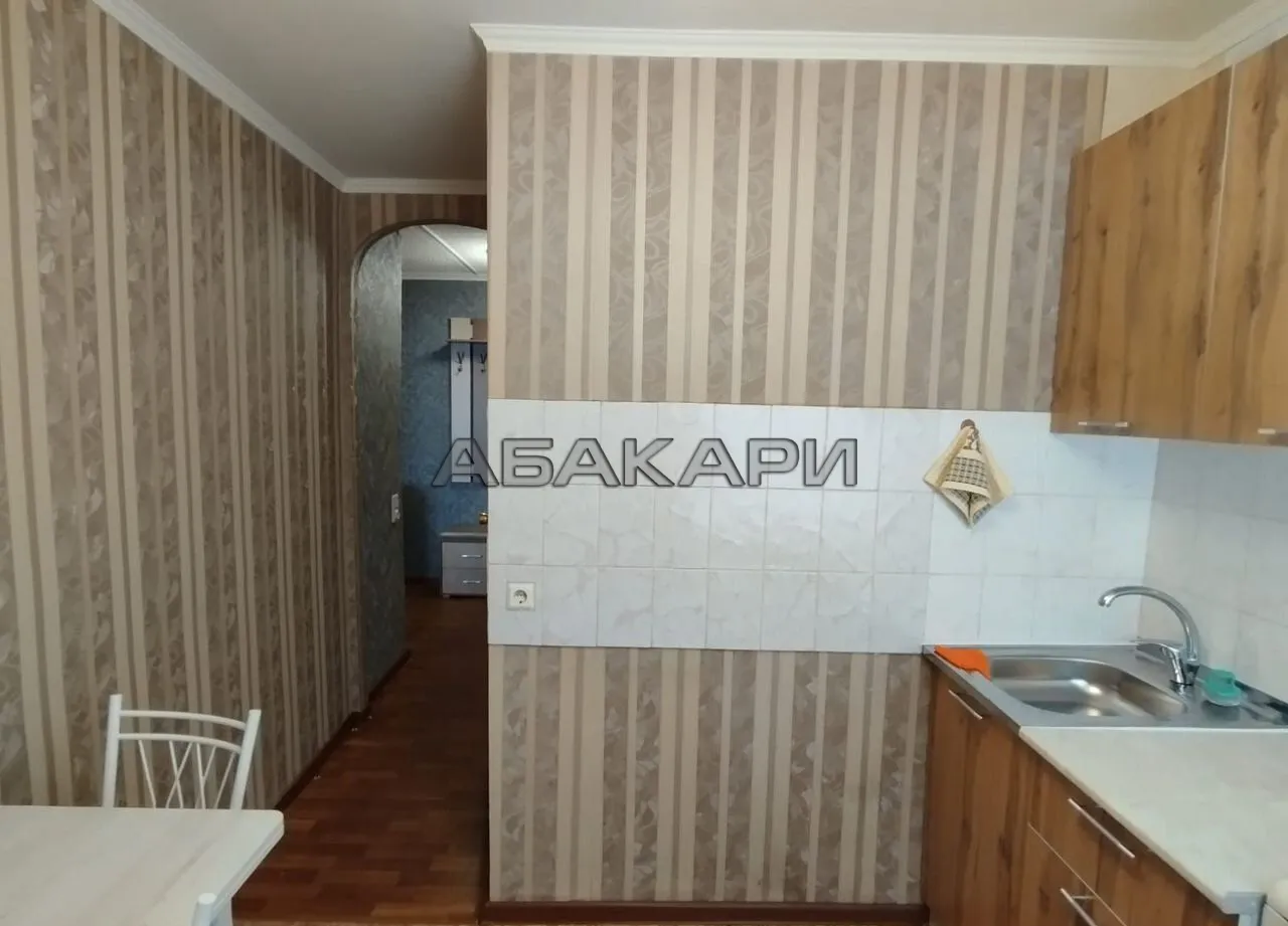 1-комнатная улица Александра Матросова, 4  за 27000 руб/мес фото 3