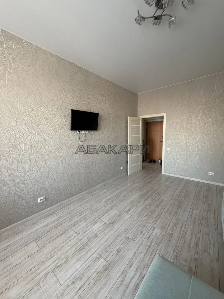 1-комнатная улица Авиаторов, 21 за 40000 руб/мес фото 3 1-комнатная улица Авиаторов, 21 за 40000 руб/мес фото 3