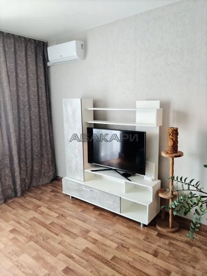 1-комнатная улица Урванцева, 13  за 30000 руб/мес фото 3