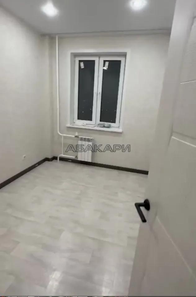 3-комнатная улица Александра Матросова, 34  за 35000 руб/мес фото 1