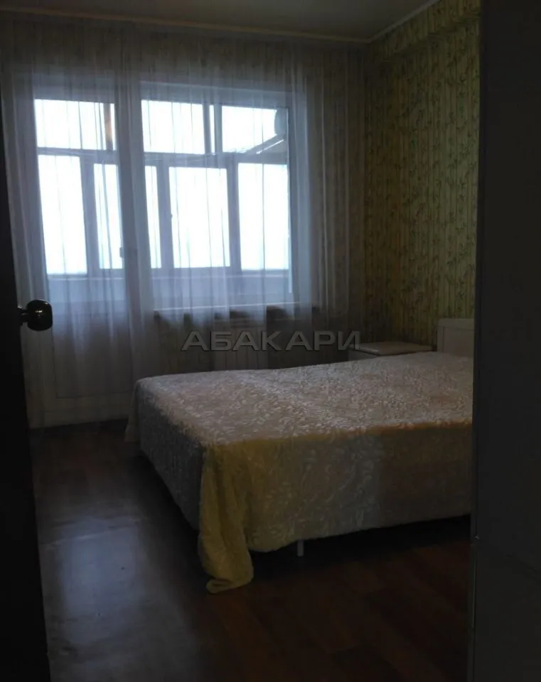 3-комнатная проспект имени Газеты Красноярский Рабочий, 124  за 45000 руб/мес фото 8