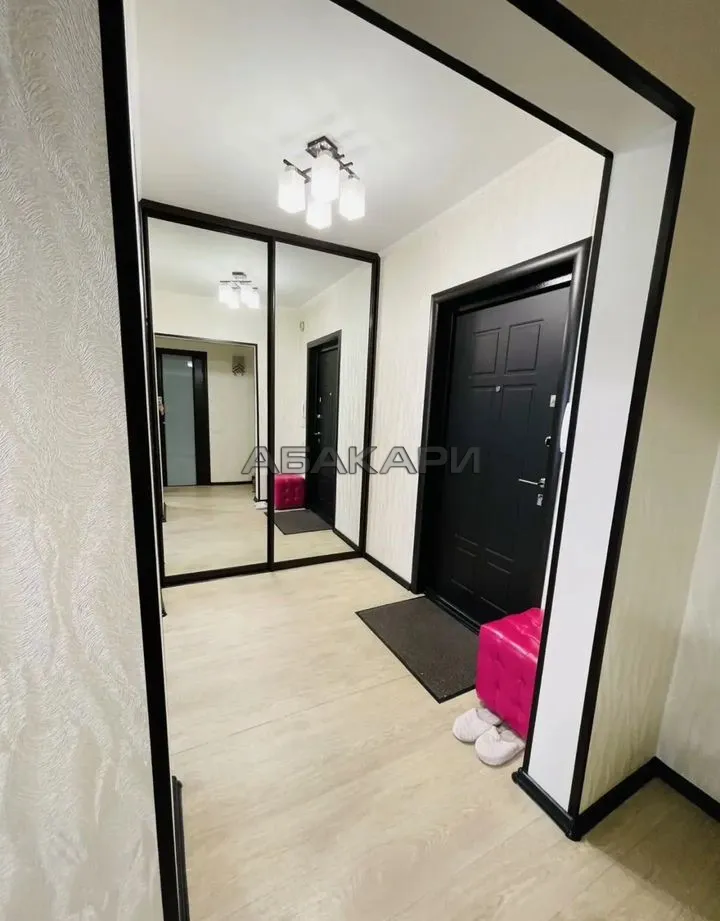 1-комнатная улица Авиаторов, 40  за 45000 руб/мес фото 3