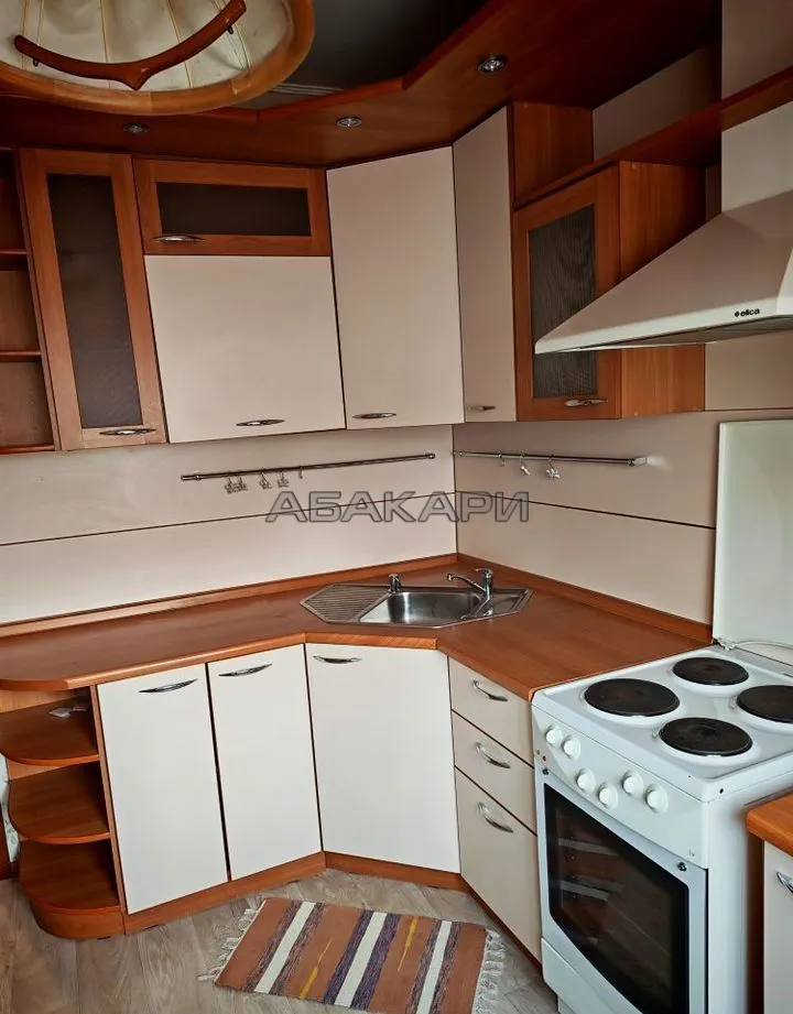 3-комнатная улица Батурина, 15  за 44000 руб/мес фото 2