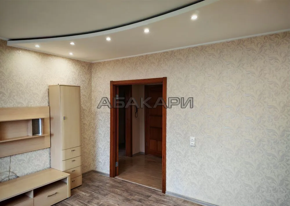 3-комнатная улица Батурина, 15  за 44000 руб/мес фото 7
