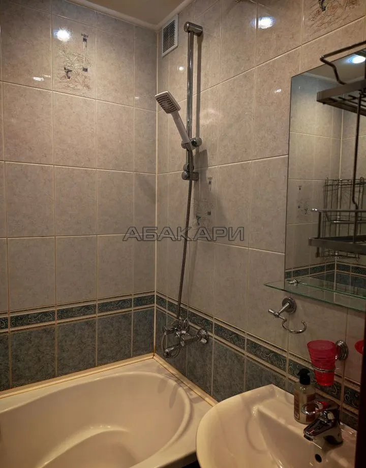 3-комнатная улица Батурина, 15  за 44000 руб/мес фото 17