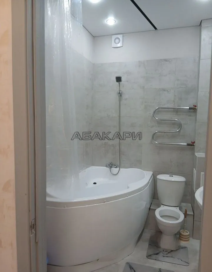 3-комнатная Линейная улица, 122  за 50000 руб/мес фото 7