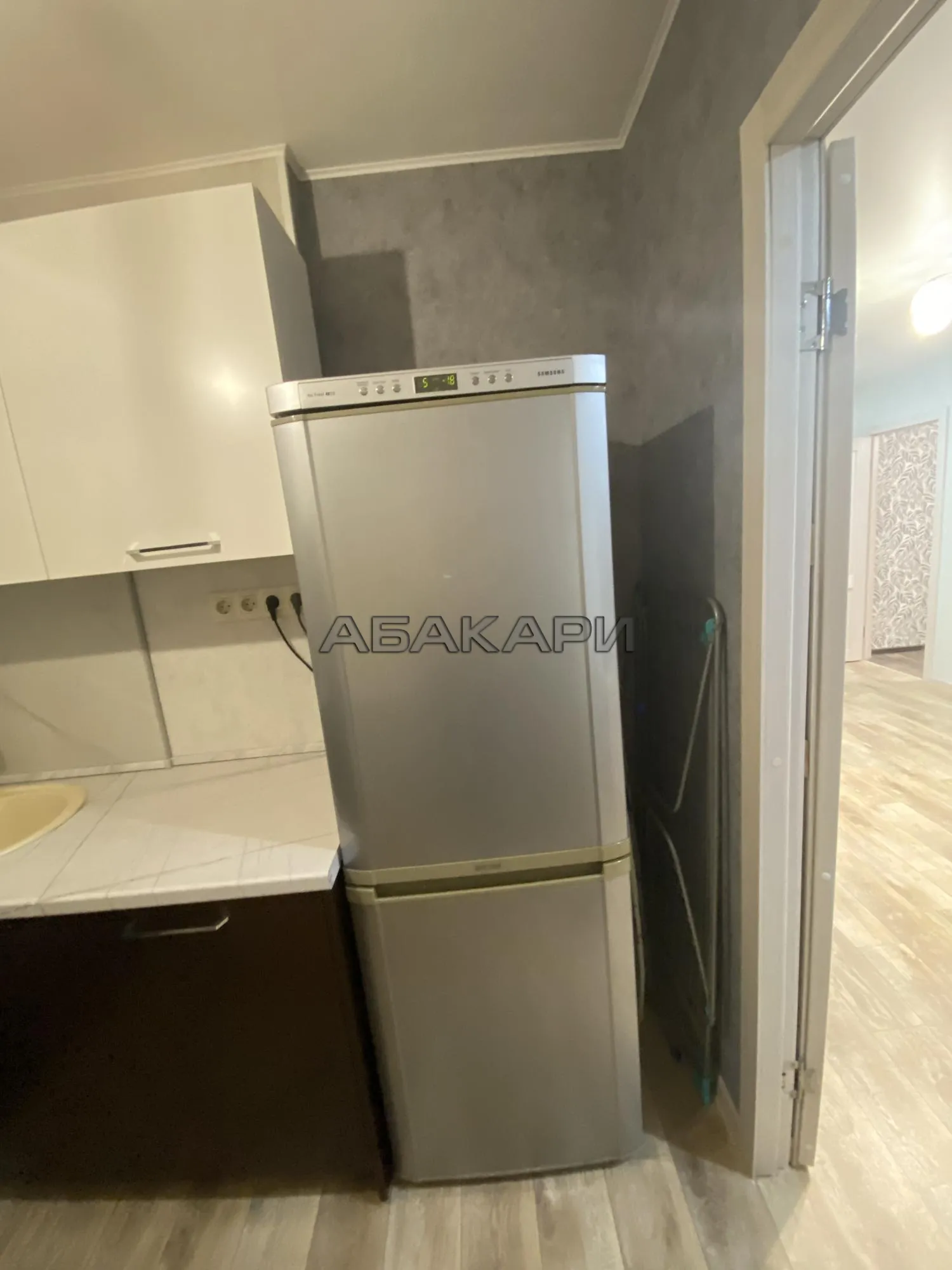 2-комнатная проспект имени Газеты Красноярский Рабочий, 72А  за 33000 руб/мес фото 16