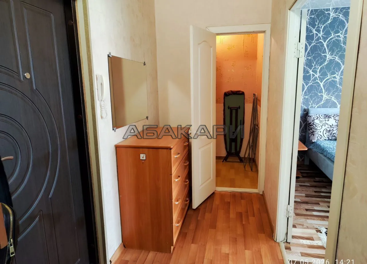 1-комнатная улица Алексеева, 111  за 32000 руб/мес фото 3