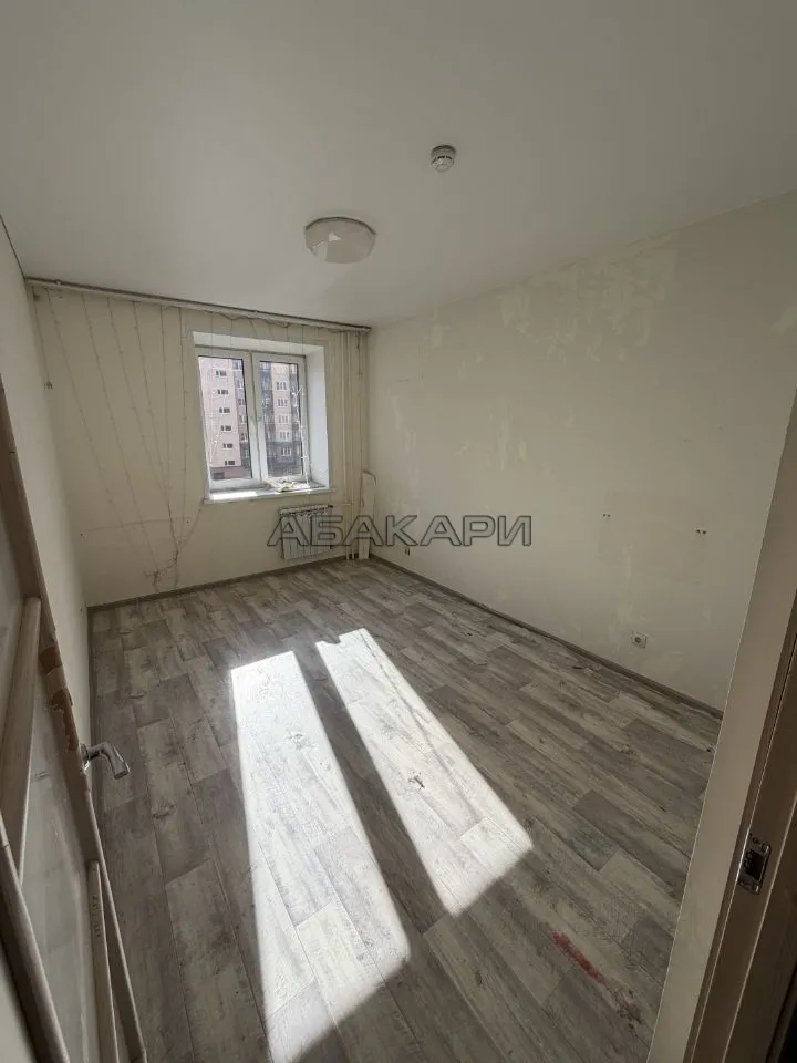 4-комнатная Апрельская улица, 7  за 35000 руб/мес фото 4