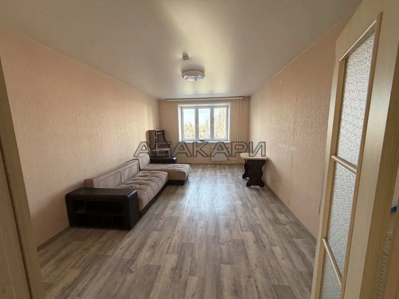 4-комнатная Апрельская улица, 7  за 35000 руб/мес фото 2