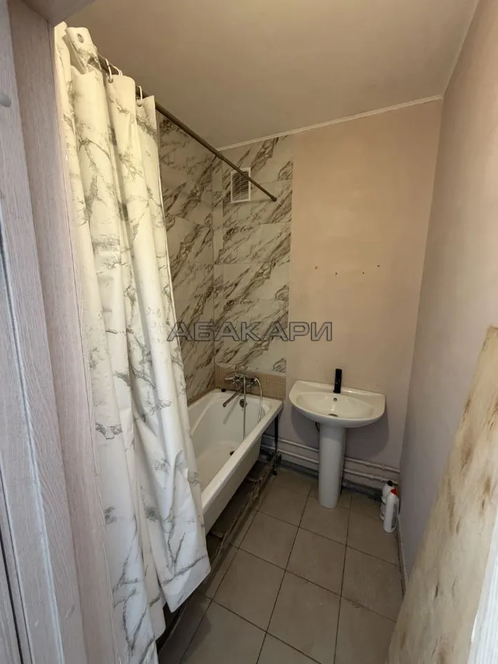 4-комнатная Апрельская улица, 7  за 35000 руб/мес фото 7