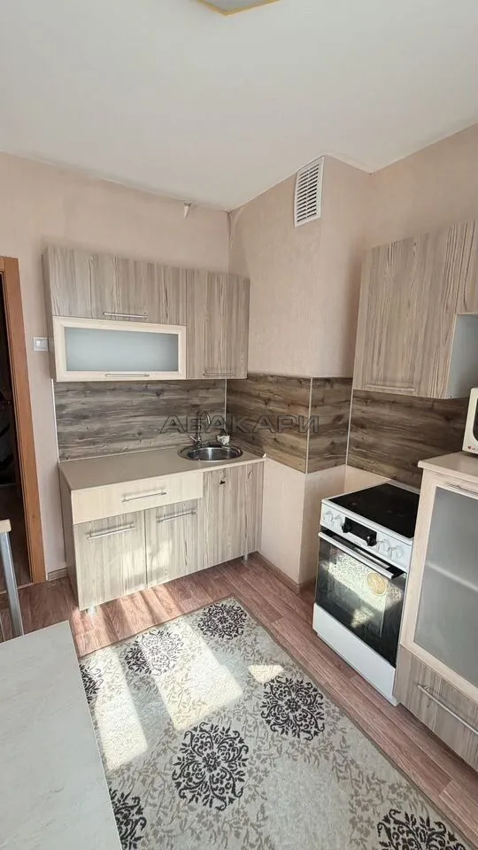 1-комнатная Апрельская улица, 5Б  за 28000 руб/мес фото 1