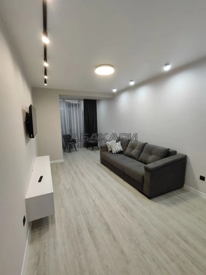 1-комнатная улица Авиаторов, 20  за 50000 руб/мес фото 6