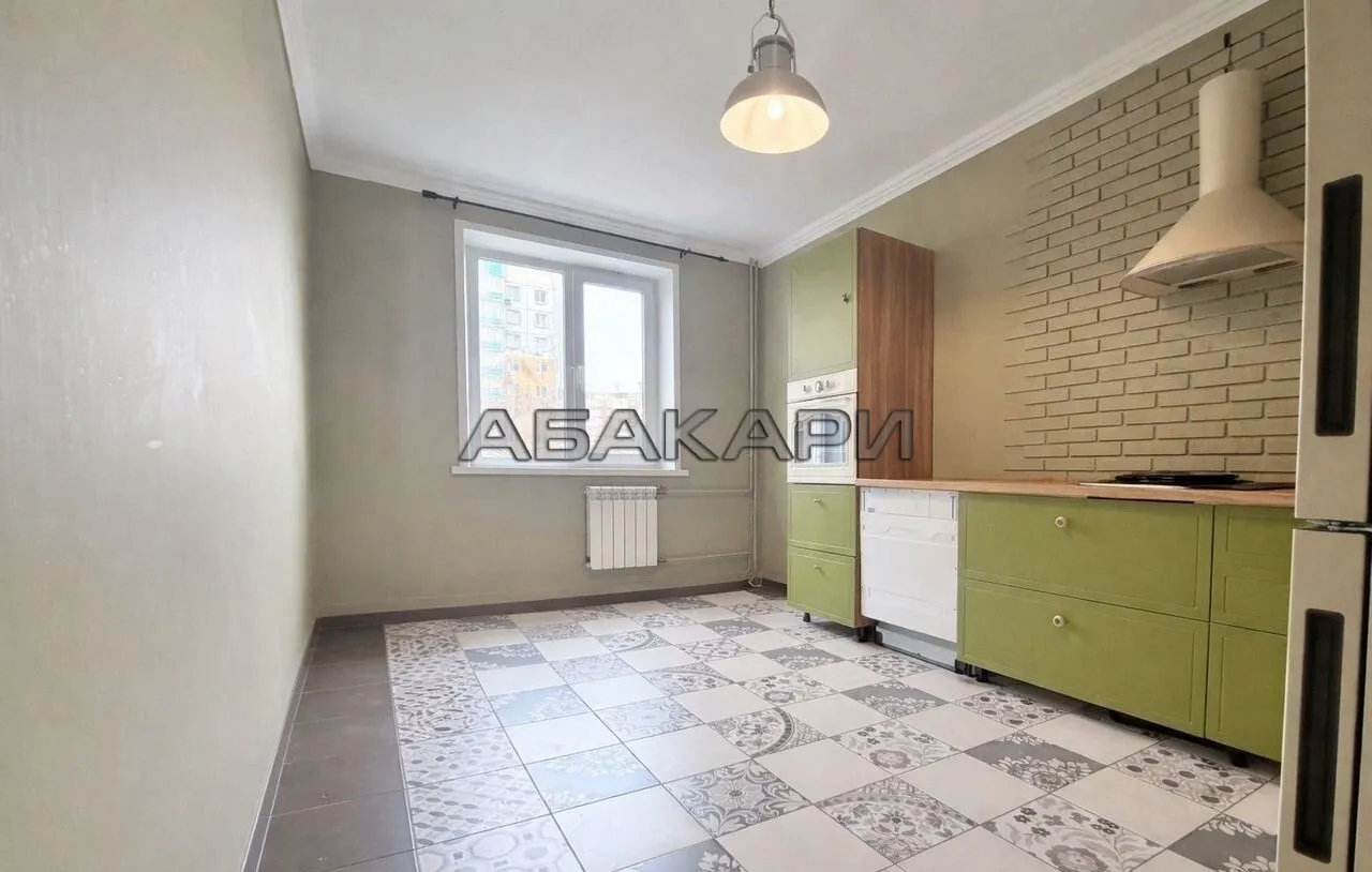3-комнатная улица Батурина, 5Г  за 52000 руб/мес фото 3