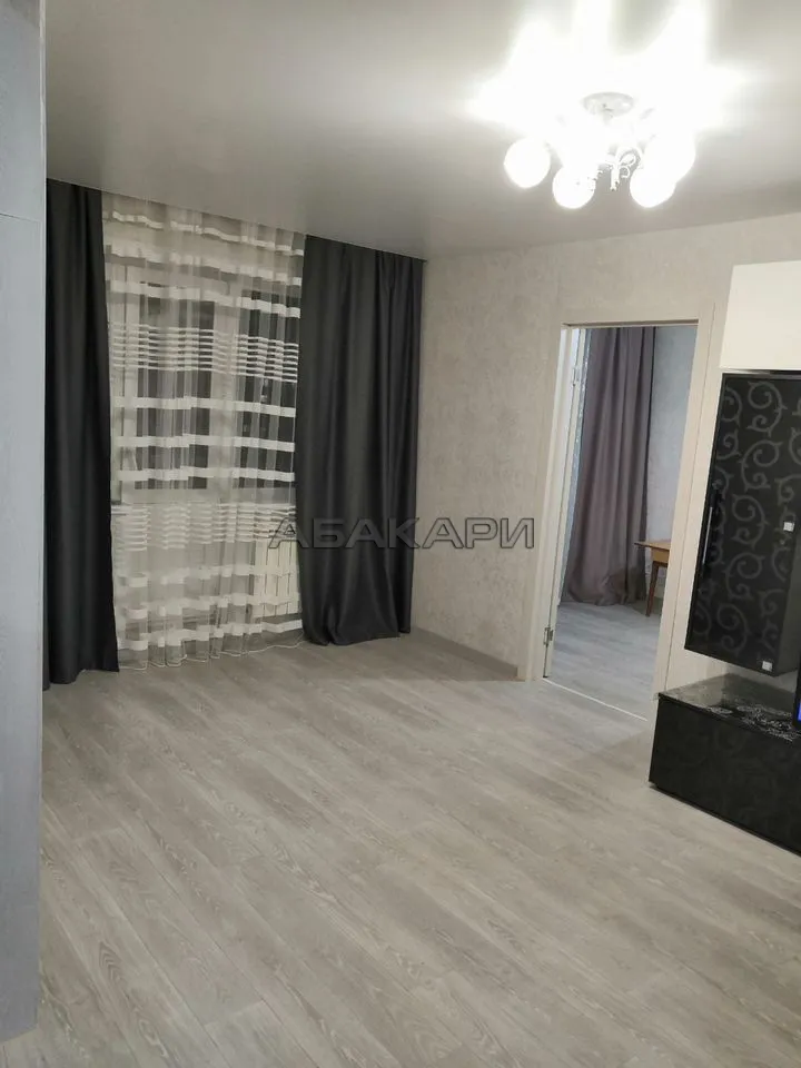 2-комнатная улица Анатолия Гладкова, 1  за 35000 руб/мес фото 2