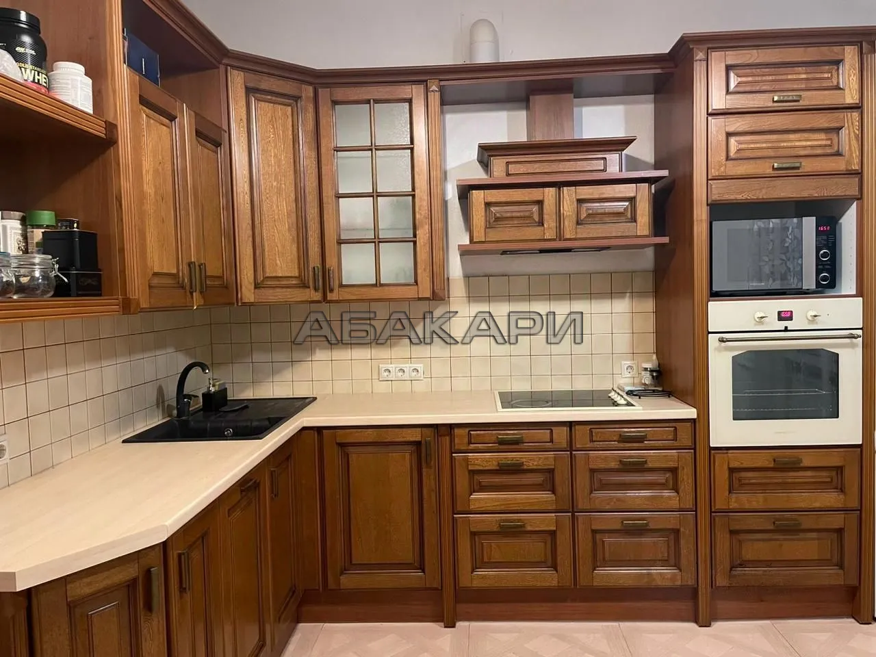 3-комнатная улица Горького, 10  за 60000 руб/мес фото 3