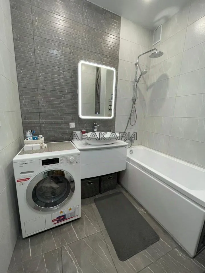 3-комнатная улица Горького, 10  за 60000 руб/мес фото 16