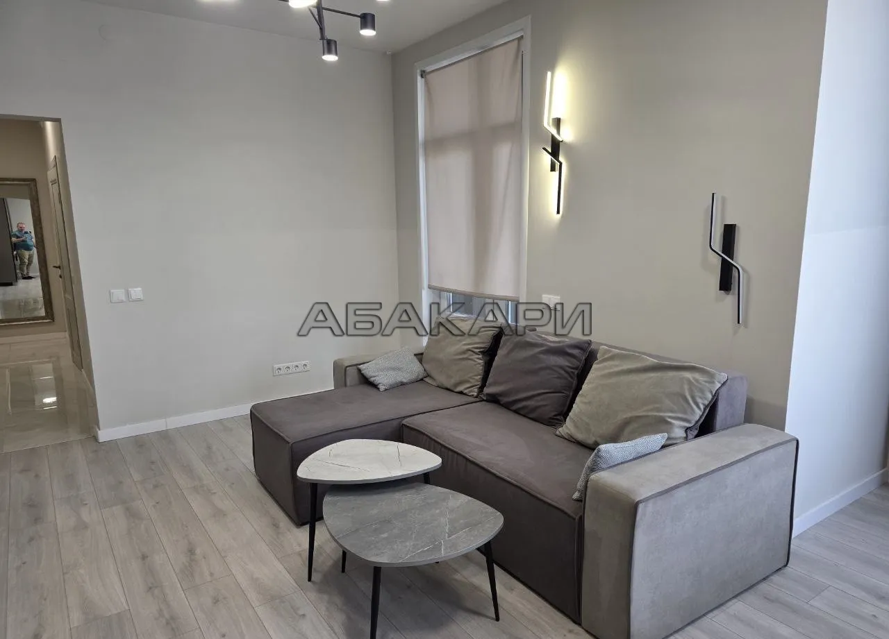 2-комнатная Октябрьская улица, 16  за 65000 руб/мес фото 3