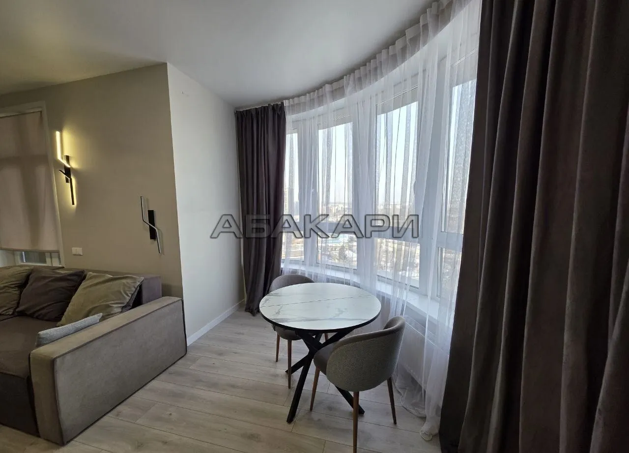 2-комнатная Октябрьская улица, 16  за 65000 руб/мес фото 6