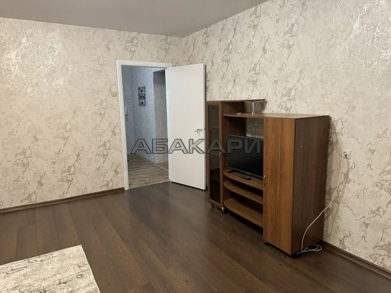2-комнатная улица Алексеева, 12  за 40000 руб/мес фото 3